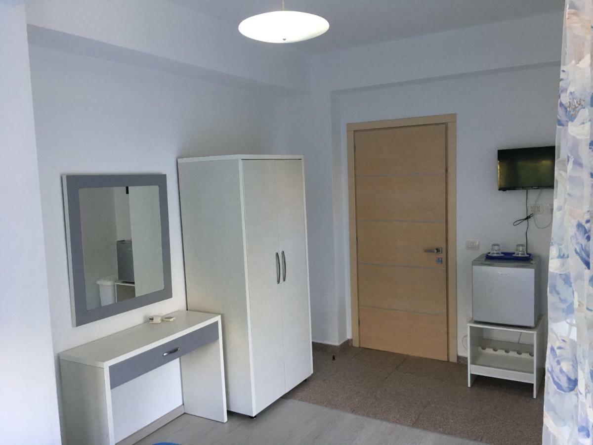 Hotel Stolis هيماري المظهر الخارجي الصورة